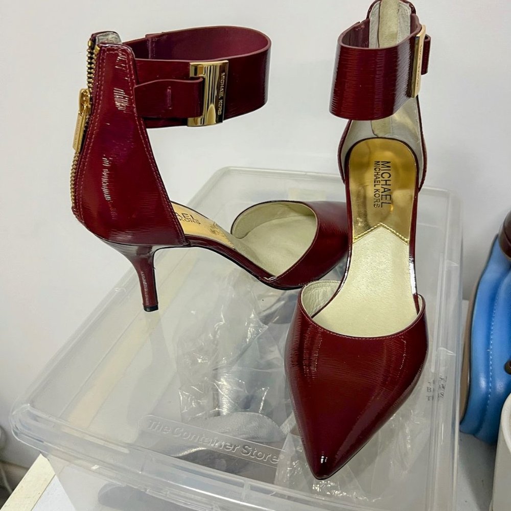 Michael Kors Guiliana Claret Patent Ankle Strap Heel - size 8 New